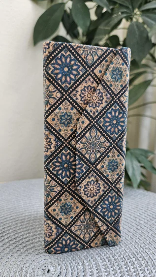 Korek - pouzdro na brýle triangl: modrá