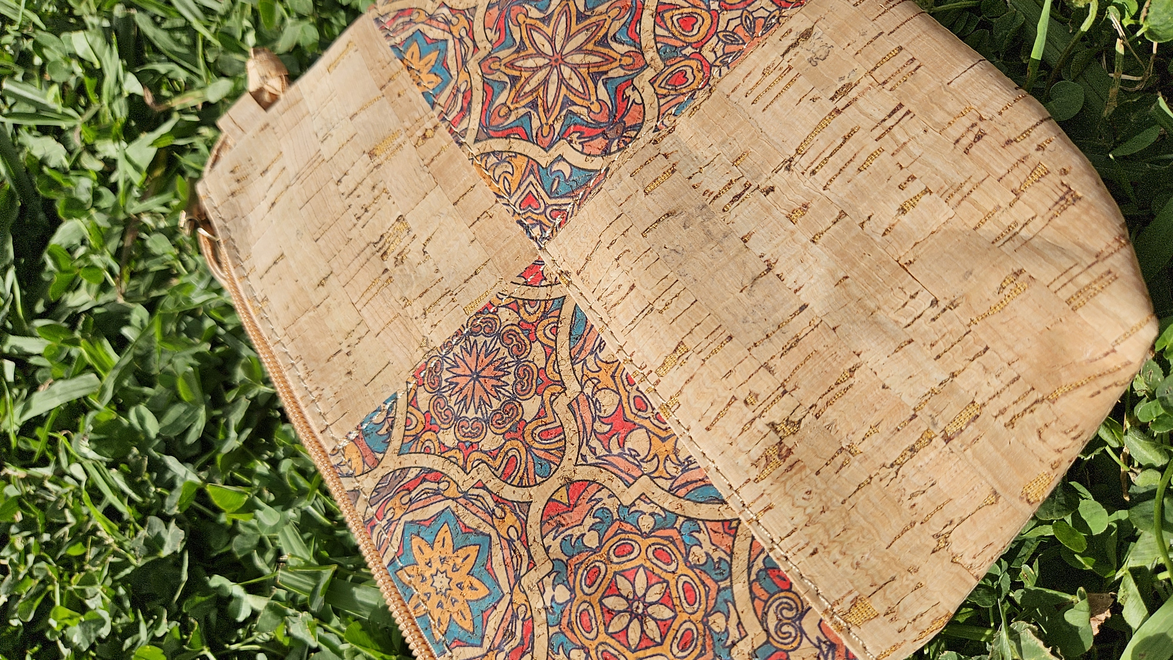 Korek - kabelka obdélníková mix barev - ornamenty