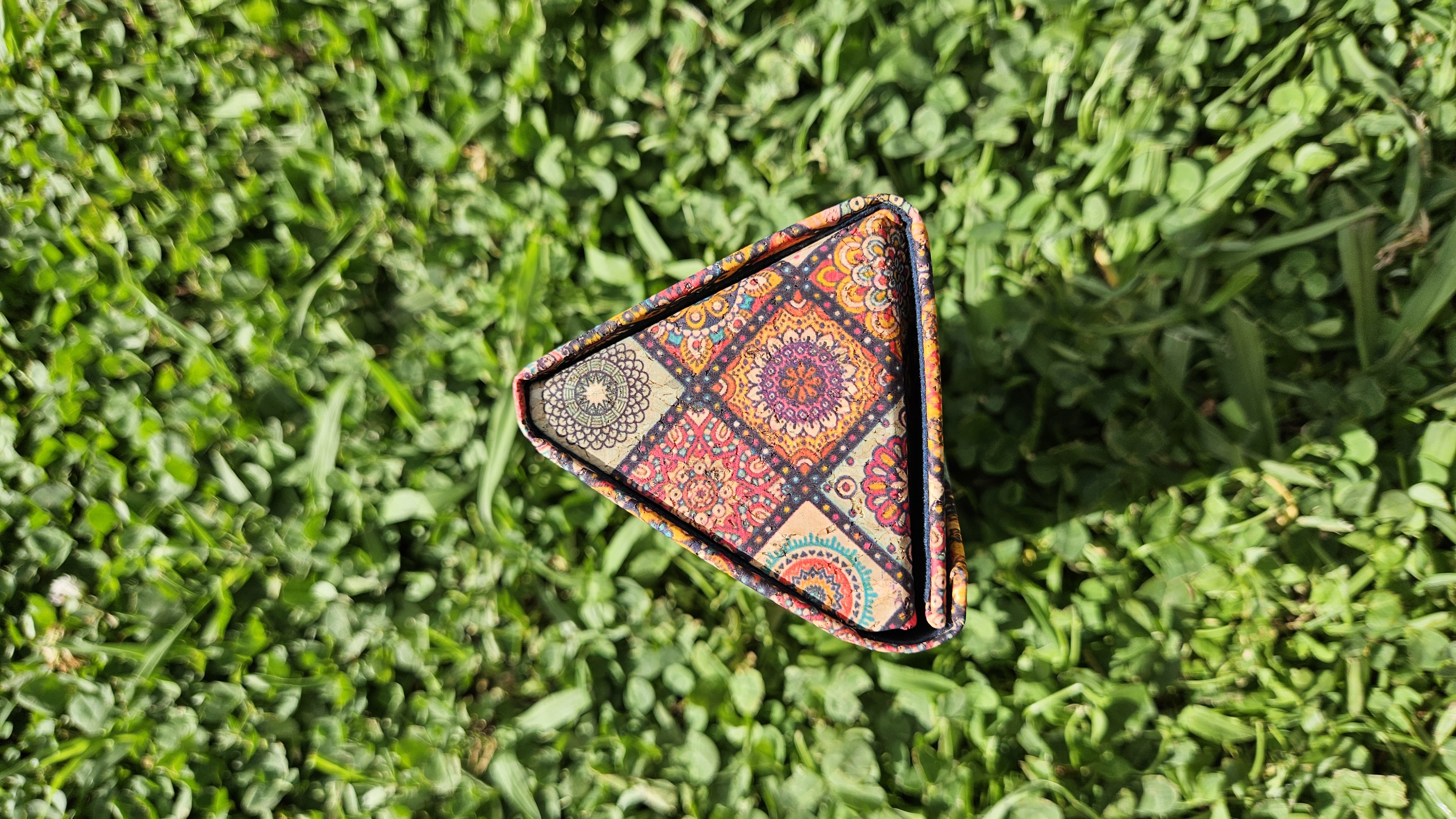 Korek - pouzdro na brýle triangl: mix barev